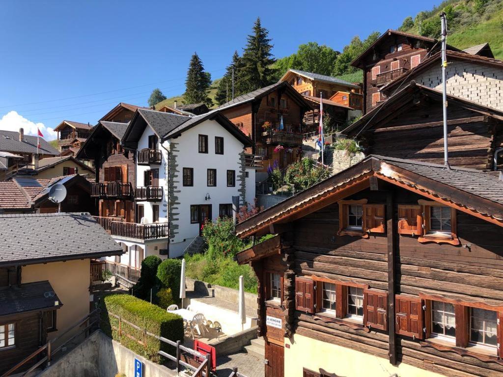 Appartement "Le Ver Luisant" A Saint-Martin, Val D'Herens, Valais ภายนอก รูปภาพ